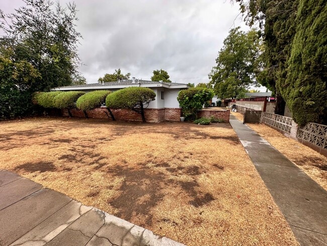property at 304 S I St