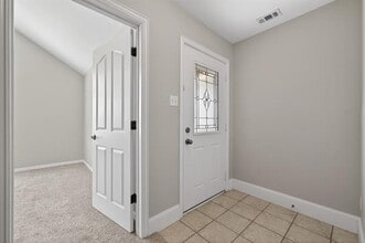 512 Oakridge Dr in Greenville, TX - Building Photo - Building Photo