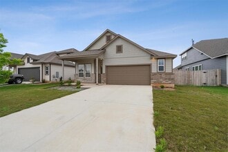113 Biscayne Dr in Kyle, TX - Building Photo - Building Photo