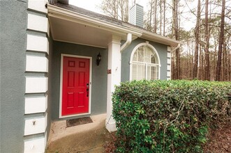 10945 Pinehigh Dr in Alpharetta, GA - Building Photo - Building Photo