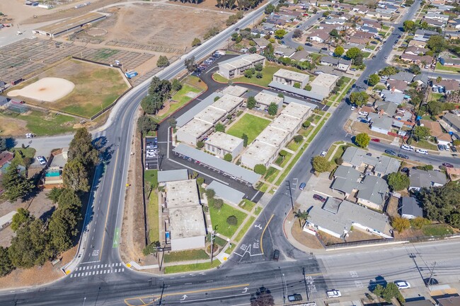 Plaza Apartments in Salinas, CA - Building Photo - Building Photo