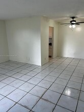 4780 NW 24th Ct in Lauderdale Lakes, FL - Building Photo - Building Photo