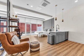 869 Delaware Ave in Buffalo, NY - Building Photo - Building Photo