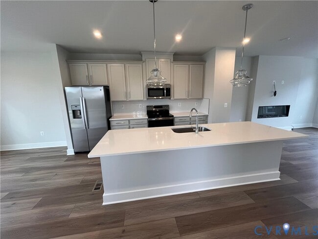 9480 Pinkman Rd in Glen Allen, VA - Building Photo - Building Photo