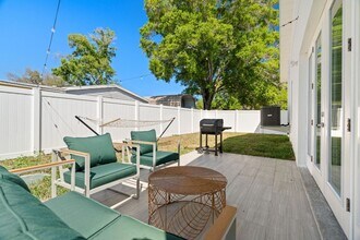 12314 Pittsfield Ave in Tampa, FL - Building Photo - Building Photo