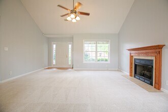 3894 Stella Dr in Clarksville, TN - Building Photo - Building Photo