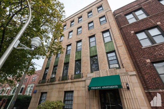 3835 N Fremont St, Unit 204