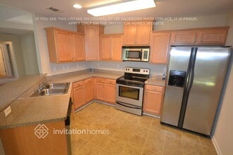 856 Betsy Ross Trail in Hampton, GA - Building Photo - Building Photo