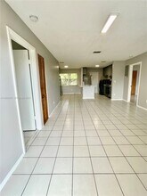 5532 SW 22nd St in West Park, FL - Building Photo - Building Photo