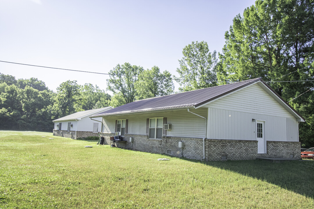 2569 E State Road 32 in Crawfordsville, IN - Building Photo