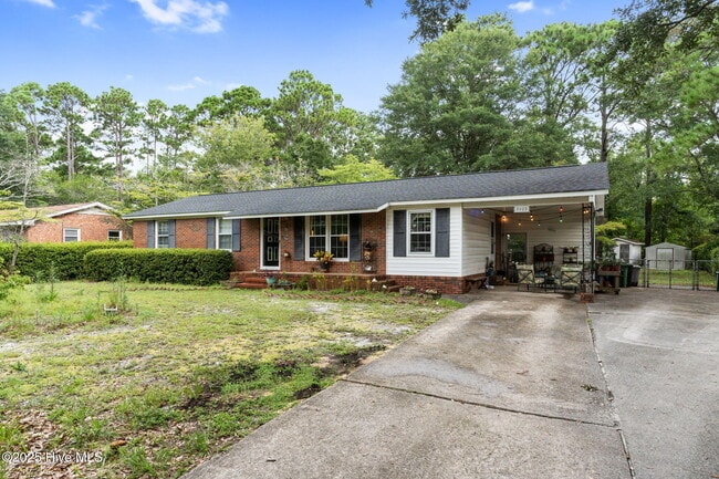 property at 5405 Autumn Dr