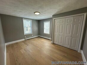 43 Cottage St in Boston, MA - Building Photo - Building Photo