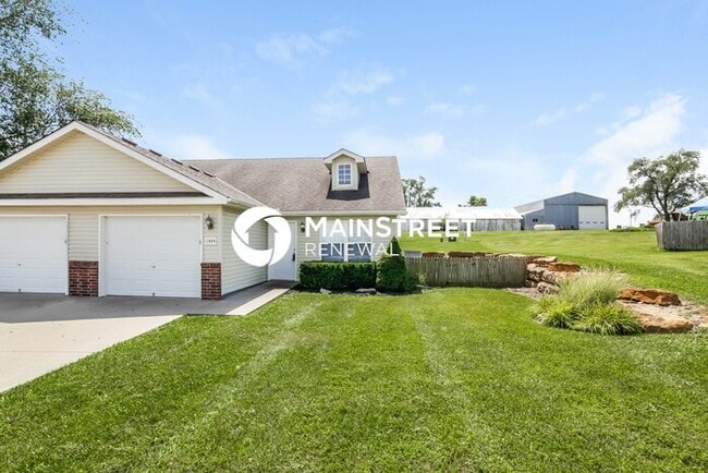 property at 1404 Eagle Dr