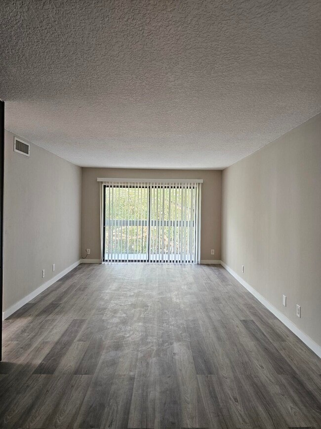1850 N Congress Ave in West Palm Beach, FL - Building Photo - Building Photo
