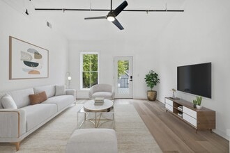 308 Oak St, Unit 201 in Slinger, WI - Building Photo - Building Photo