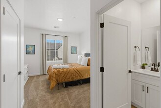 1706 Ripple Rock Dr in Washington, UT - Foto de edificio - Building Photo