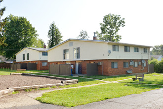 Clovernook Apartments in Cincinnati, OH - Building Photo - Building Photo