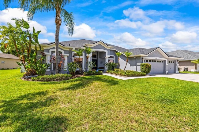 2845 Mossy Timber Trail in Valrico, FL - Building Photo - Building Photo