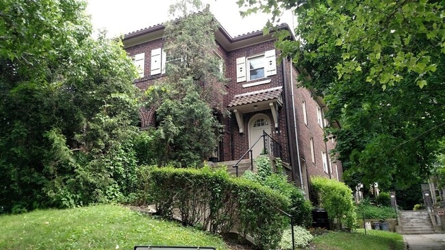 property at 5716 Beacon St