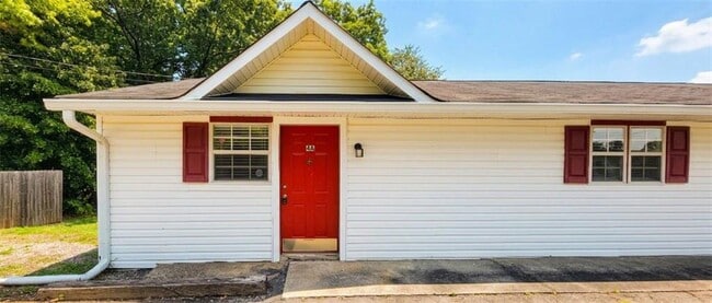 property at 3813 N Bogan Rd
