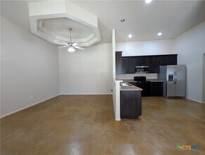 208 Anne Louise Dr in New Braunfels, TX - Building Photo - Building Photo