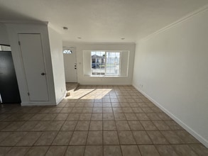 3908 Rene Dr in San Diego, CA - Foto de edificio - Building Photo