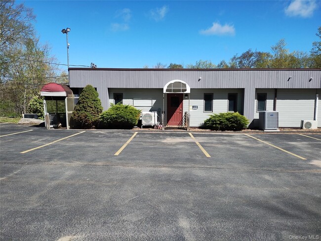 39 Old Monticello Rd in Ferndale, NY - Building Photo - Building Photo