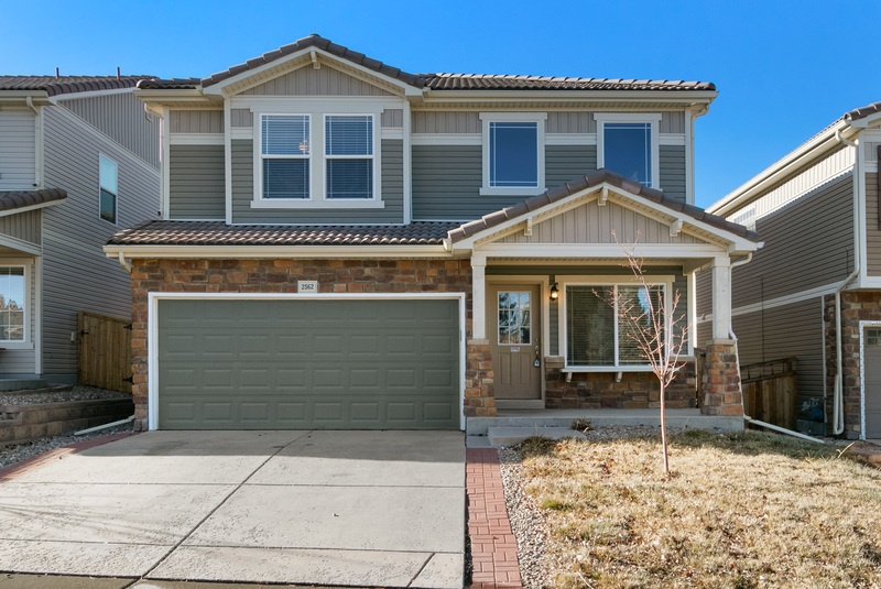 2562 Coach House Loop in Castle Rock, CO - Foto de edificio