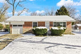 9632 Cutler Dr in St. Louis, MO - Building Photo