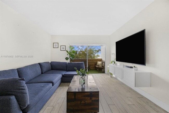 7801 NE 4th Ct in Miami, FL - Building Photo - Building Photo