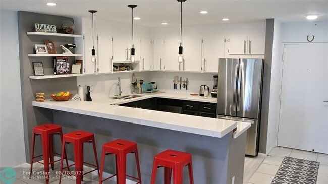 5911 NE 14th Ln in Fort Lauderdale, FL - Building Photo - Building Photo