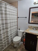 10508 S Freeman Ave in Inglewood, CA - Foto de edificio - Building Photo