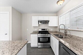 7419 Ravenswood in Missouri City, TX - Building Photo - Building Photo