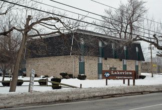 Lakeview Apartments in Lorain, OH - Building Photo - Building Photo