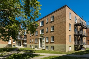 1365-1395 Décarie Rue Apartments