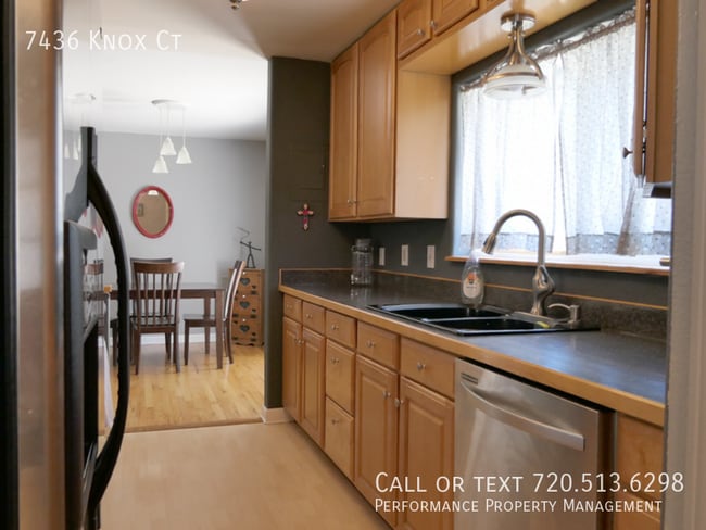 7436 Knox Ct in Westminster, CO - Building Photo - Building Photo