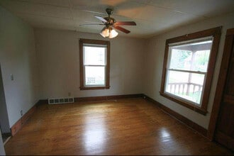 610 North St, Unit Lower Level Duplex in West Bend, WI - Building Photo - Building Photo