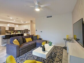 3120 Paradox Cir in Kissimmee, FL - Building Photo - Building Photo