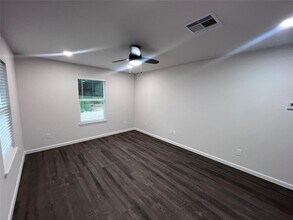 15538 Towerwood Dr in Conroe, TX - Building Photo - Building Photo