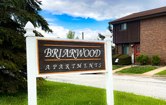 Briarwood Townhouses Apartments