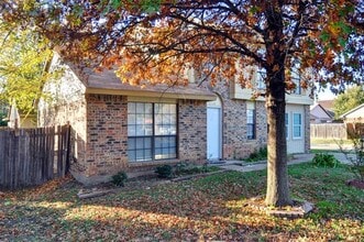 6764 Dandelion Dr in Fort Worth, TX - Building Photo - Building Photo