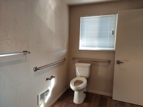 3564 Lake Tahoe Blvd in South Lake Tahoe, CA - Building Photo - Building Photo