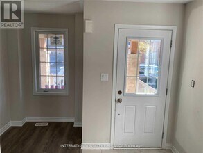 305 Jean Landing in Milton, ON - Building Photo - Building Photo