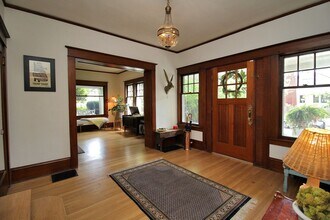 431 NE 41st Ave in Portland, OR - Building Photo - Building Photo