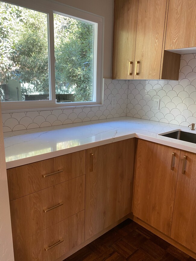 2710 Le Conte Ave, Unit 3 in Berkeley, CA - Building Photo - Building Photo