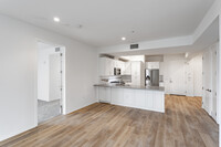 Ogden Apartments in Los Angeles, CA - Building Photo - Interior Photo