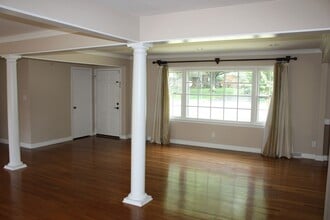 6400 Long Meadow Rd in Charlotte, NC - Building Photo - Building Photo