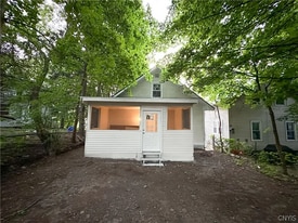 310 Shuart Ave in Syracuse, NY - Building Photo