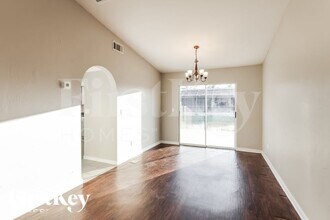 18525 Sebring Rd in Ft. Myers, FL - Building Photo - Building Photo