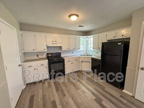 1621 S 118th E Ave in Tulsa, OK - Foto de edificio - Building Photo